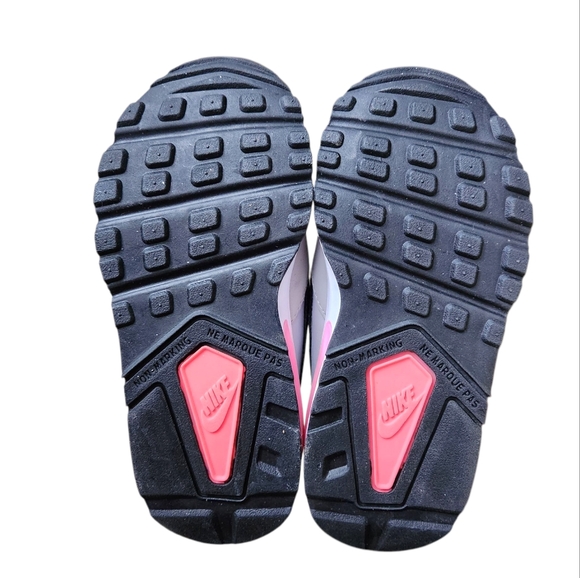 Air Max Coliseum Racer Kids Size 9C White Pink Black - Picture 8 of 8